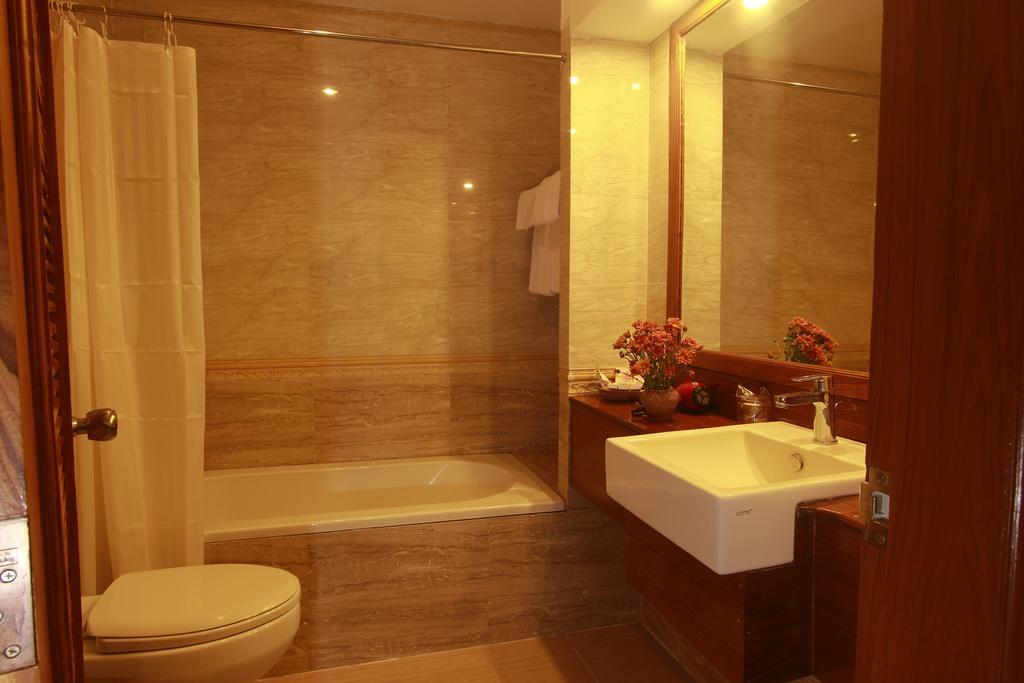 Raza Gyo Hotel Баган Экстерьер фото