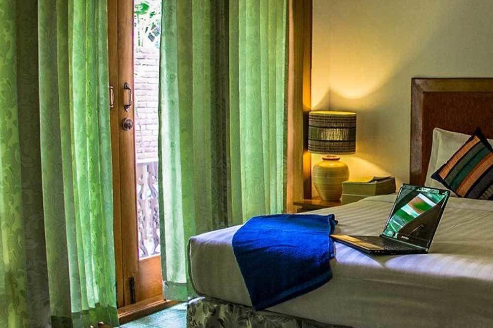 Raza Gyo Hotel Баган Экстерьер фото