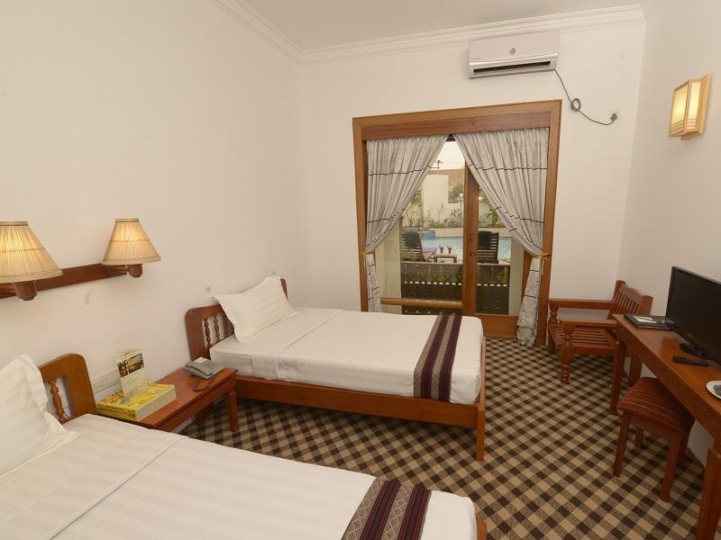 Raza Gyo Hotel Баган Экстерьер фото