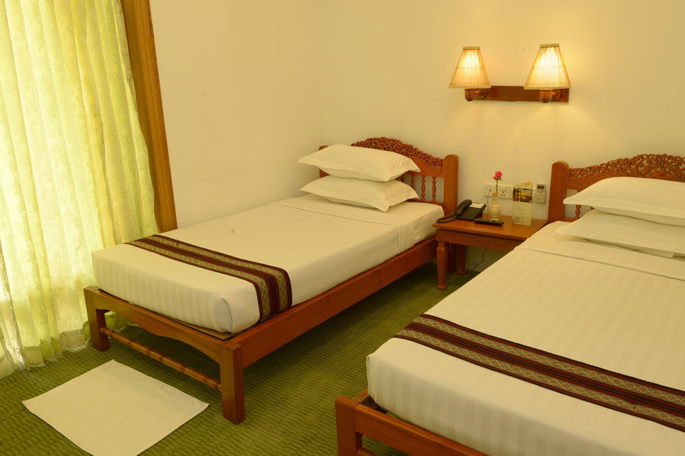 Raza Gyo Hotel Баган Экстерьер фото